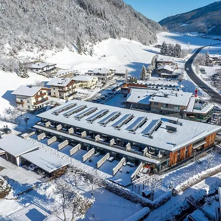 Feriehus Alpine Near Lift For 8 Neukirchen am Großvenediger